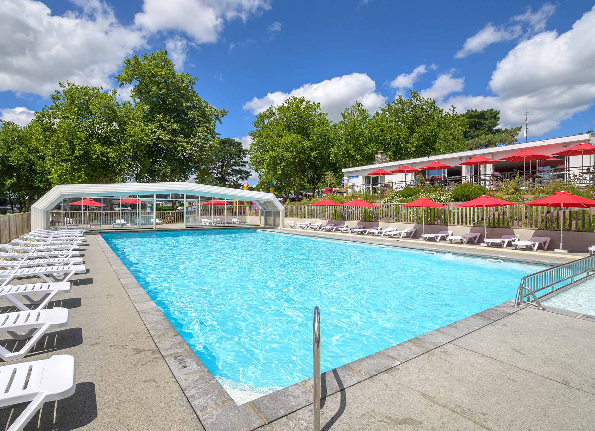 camping piscine couverte vannes